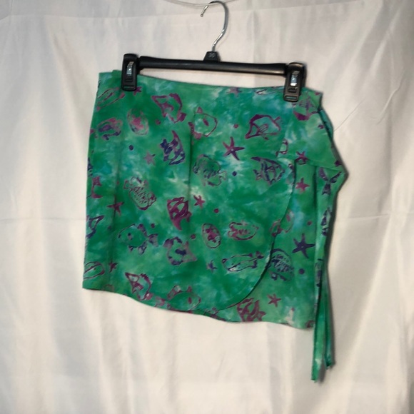 Eastern sun wrap around skirt - Picture 1 of 5